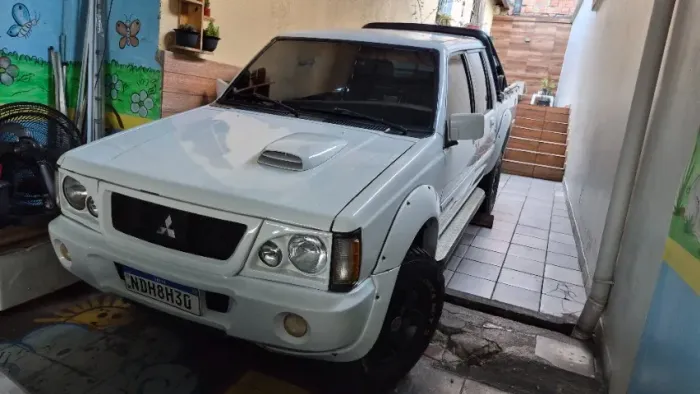 Mitsubishi L200 GLS 2.5 4X4 CD Diesel 2005