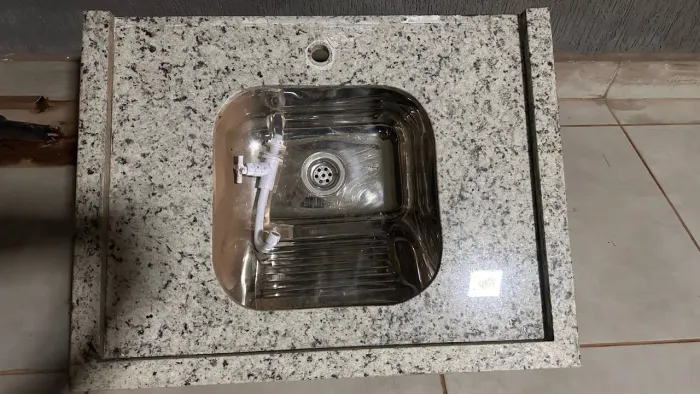 Tanque/Cuba em inox com bancada em granito