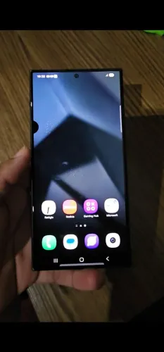 Tela para Samsung s24 ultra com detalhe.