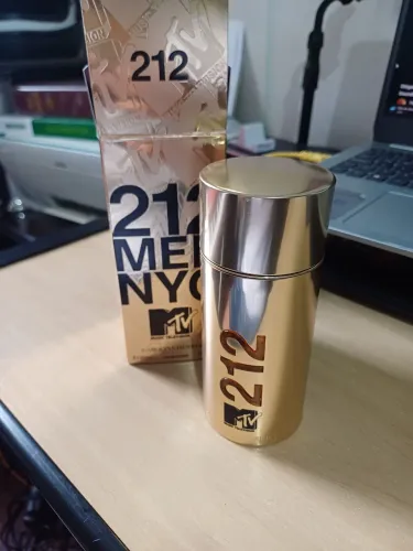 212 NYC MTV Carolina Herrera