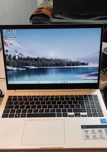Notebook Samsung Book 15,6" i5 11ª Geração muito novo