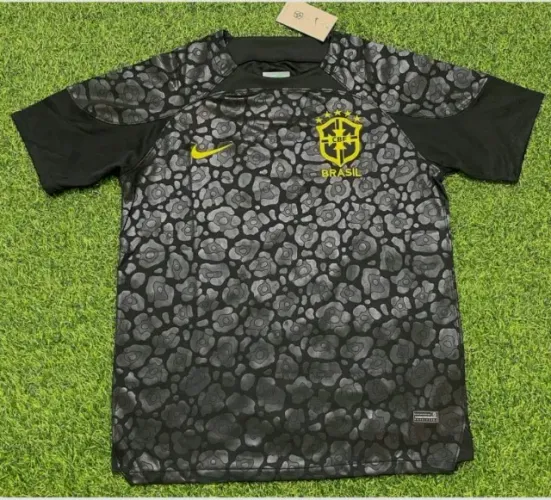 Camiseta da seleção Brasileira (Preta) importada!