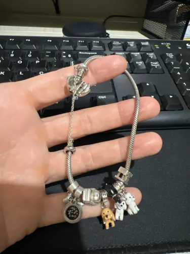 Pulseira original Vivara Life com 8 berloques variados