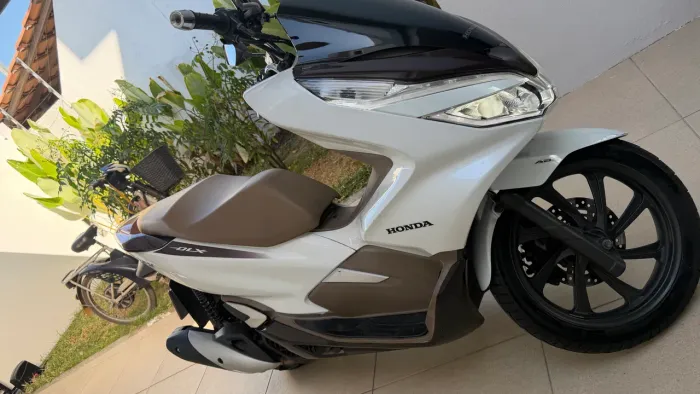 PCX 150 DLX ABS ( não faço troca) 