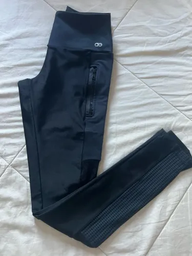 Calça Preta Alto Giro fitness