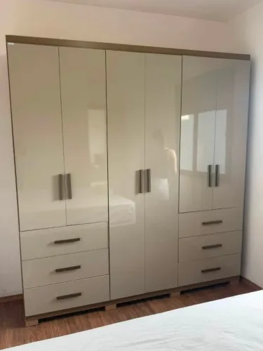 Guarda Roupa | Casal | 6 Portas