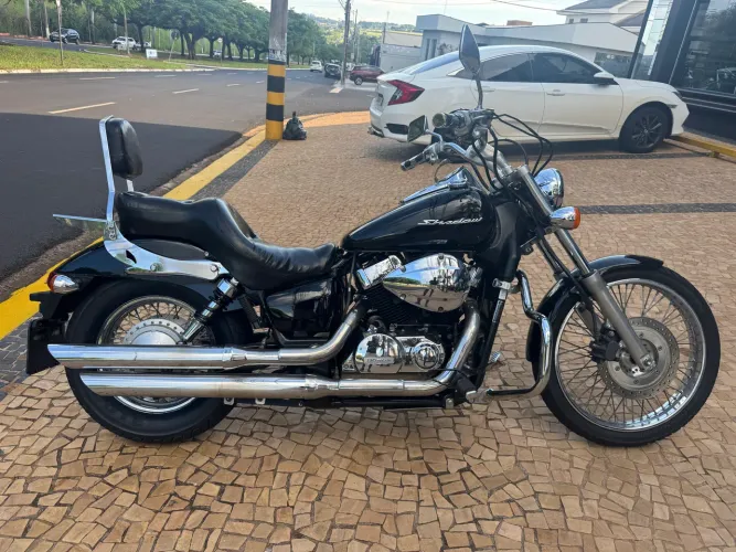 HONDA SHADOW 750