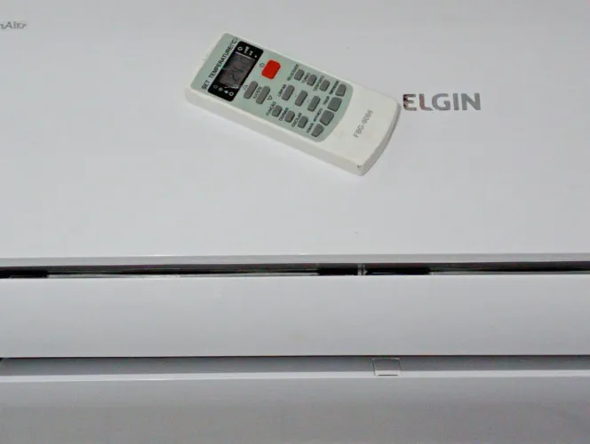 Ar condicionado Split Elgin 9mil BTUs Convencional