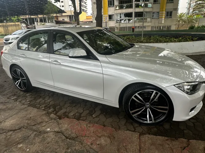 BMW 320I A Modern/sport TB 2.0/a.flex 16V 4P 2015