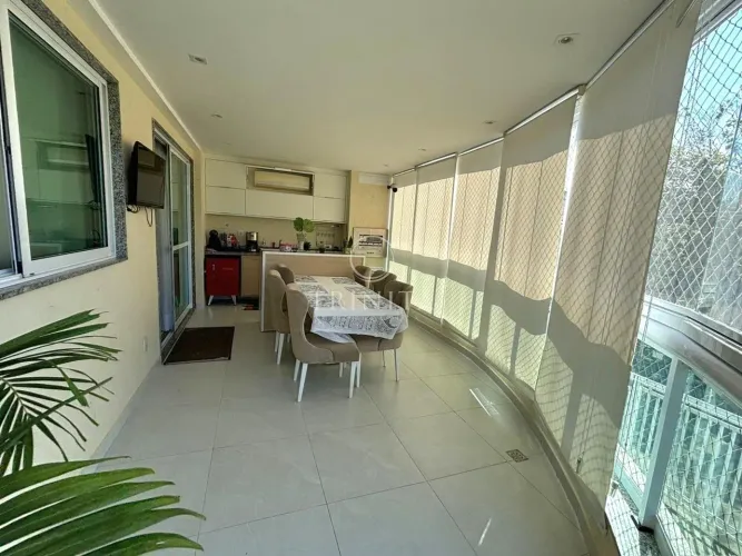 Apartamento mobiliado no Recreio dos Bandeirantes 103m²