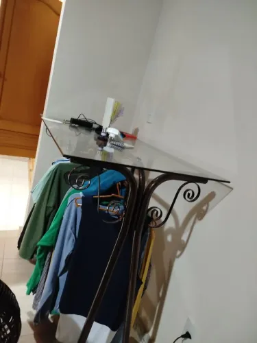 Mesinha para loja, aparador , closet