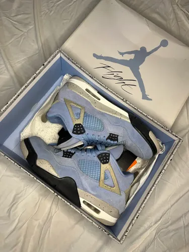 Nike Air Jordan 4 University Blue