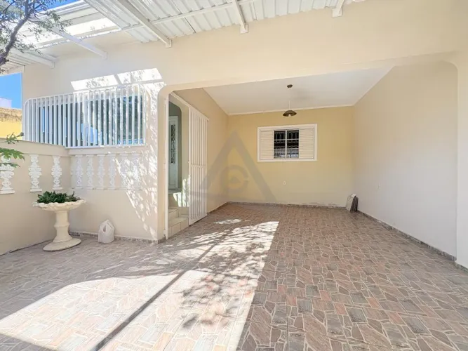 Casa à venda em Campinas, Parque Jambeiro, com 4 quartos, com 250 m²