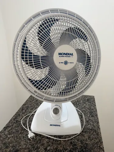 Ventilador de mesa Mondial 40cm (grande)