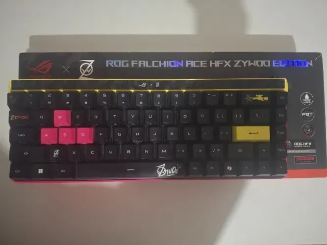 Teclado ASUS ROG HFX Zywoo