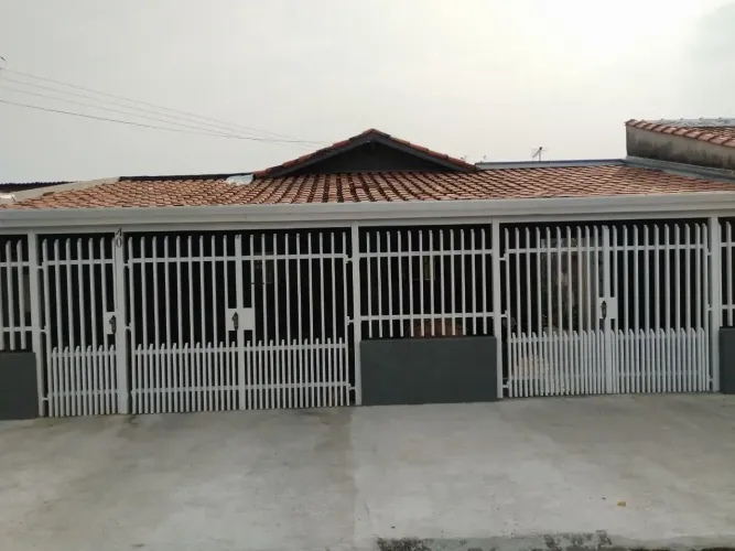 Casa com 3 dormitórios à venda, 100 m² por R$ 375.000 - Parque Aeroporto - Taubaté/SP