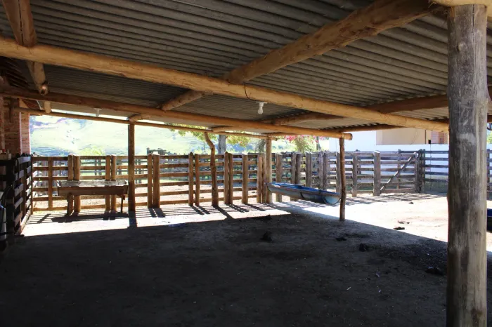 FAZENDA RURAL em SILVEIRAS - SP, CENTRO