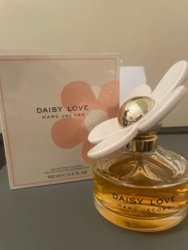 Daisy Love