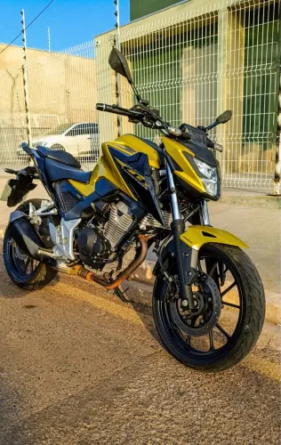 Cb300 2024