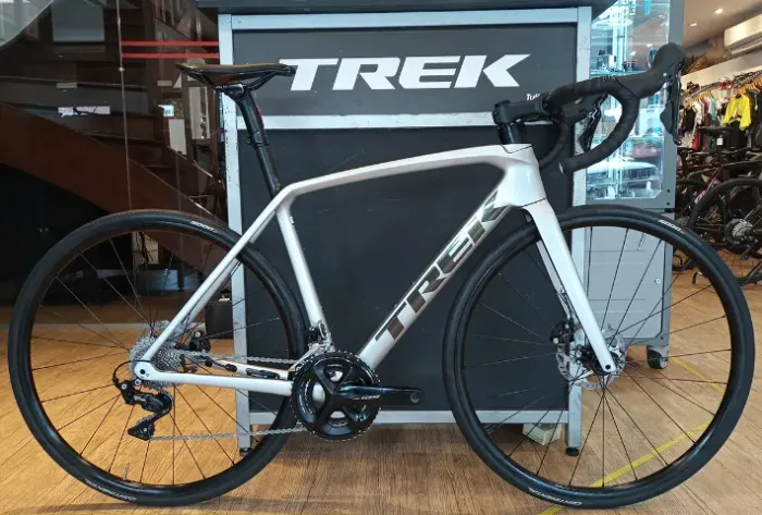 Bicicleta usada Trek Emonda SL5 2021 (tamanho 54)