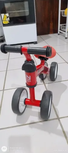 Bicicleta de equilíbrio infantil