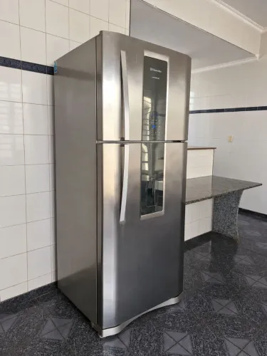 Geladeira Electrolux Inox Duplex - 1,90m - Ótimo Espaço