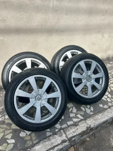 Rodas 17 originais muiltifuros 