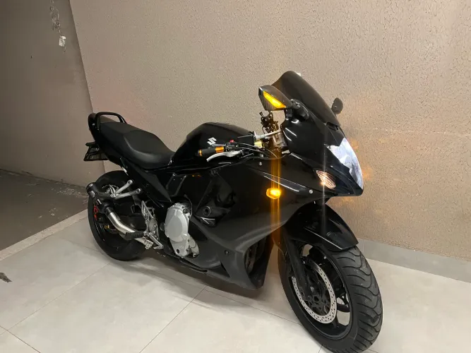 Suzuki gsx 650
