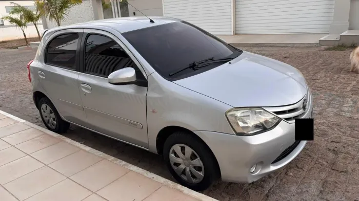 Toyota Etios XS 1.5 Flex 16V 5P Mec. 2014