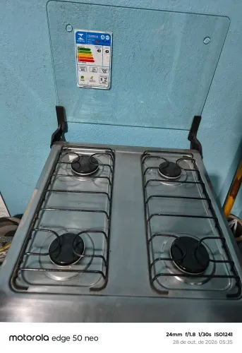 Vendo fogão atlas 4 bocas manual