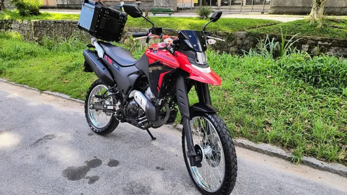Moto top Lander 250