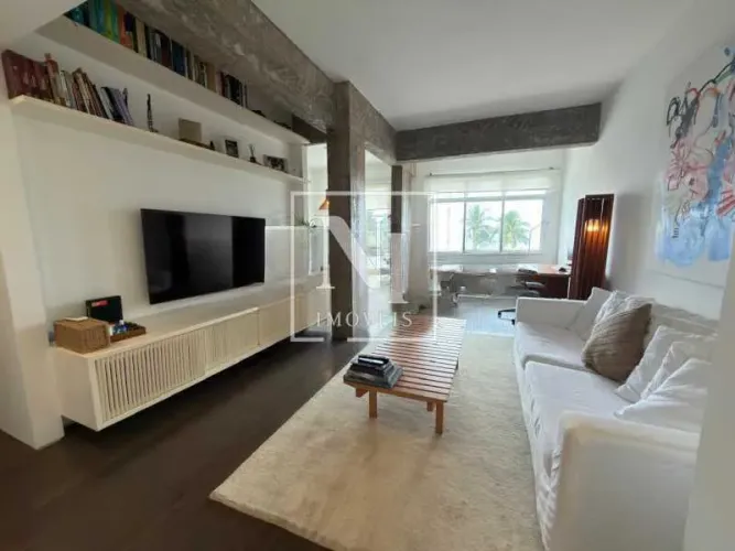 APARTAMENTO, 1 quarto, no Bairro do Leme.