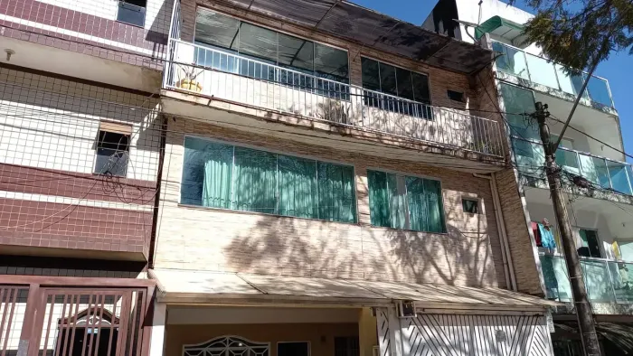 Vendo ou troco sobrado na Qs 16 Riacho Fundo 1