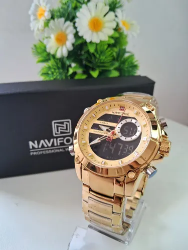 Relógio Naviforce Luxo dourado.