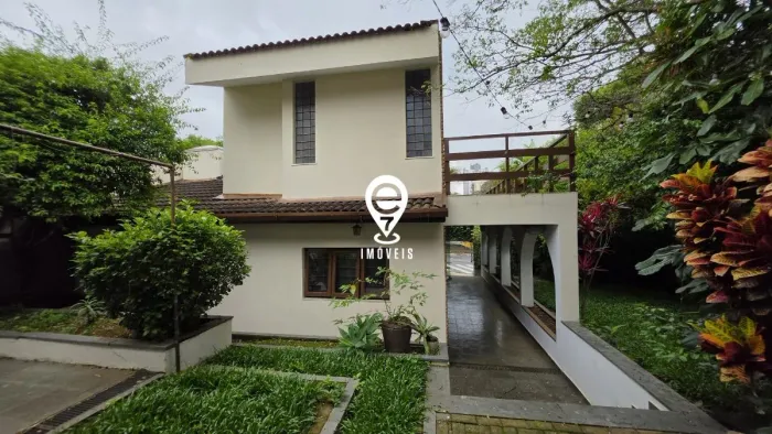 Casa para locação em Jardim da Saúde com 3 quartos, sendo 3 suítes, 235m²