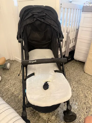 carrinho de bebê