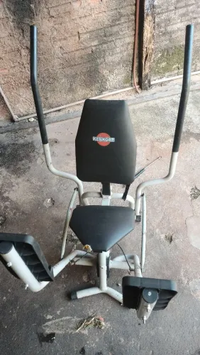 Aparelho fitiness simulador de exercícios