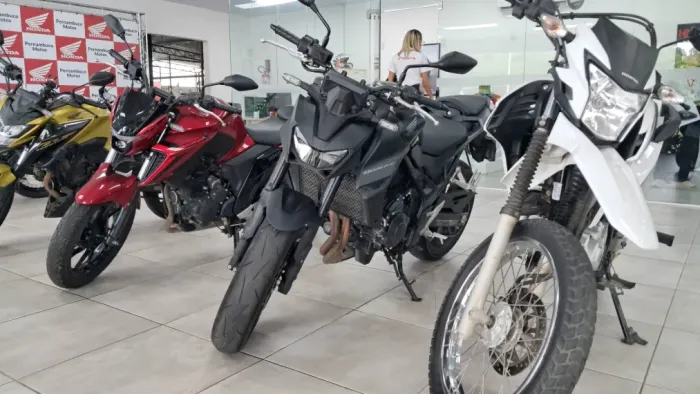 HORNET 750 (2025/2026).
