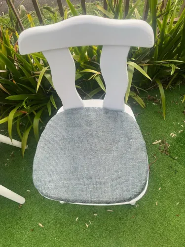 Cadeiras em Madeira maciça 