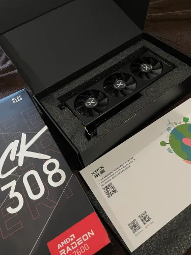 Placa de Vídeo GPU RX7600 XFX Triple Fan