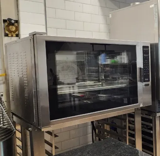 Forno de Convecção HPE80 com base inox | Pratica