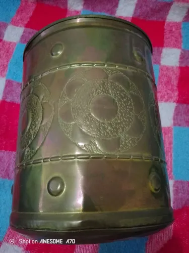 Balde decorativo em latão