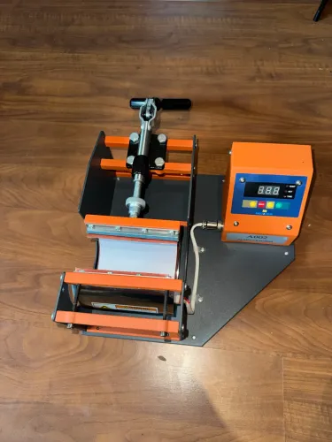 PRENSA DE CANECAS MECOUR A002