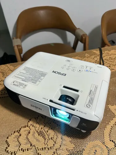 Projetor Epson PowerLite X41+
