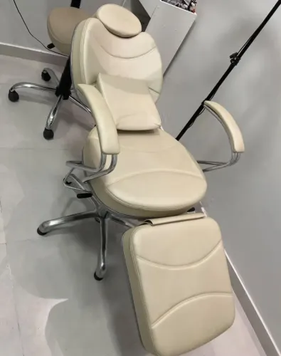 Cadeira Reclinável Poltrona Pigmentação Maquiagem + Lombar com mocho(cadeira) 1.500$