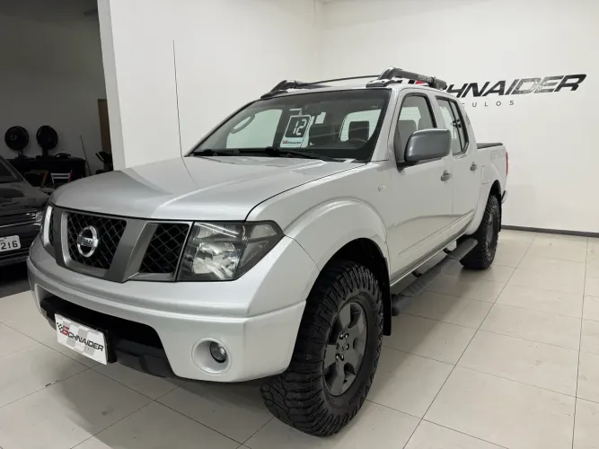 Nissan Frontier LE Attack CD 4X4 2.5 TB Die.aut 2012