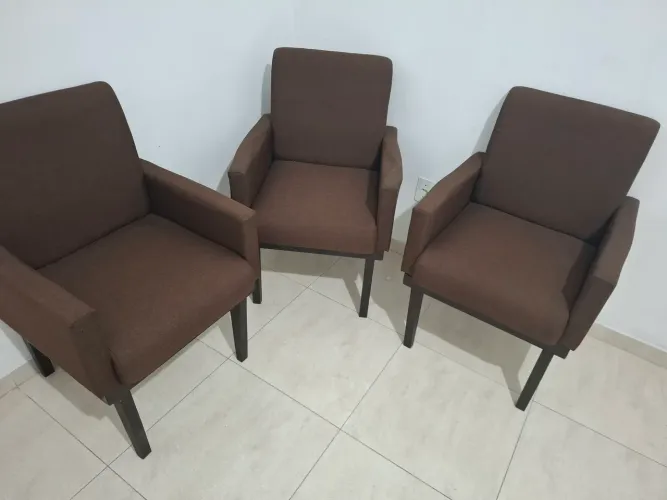 Poltronas Novas Recepção (Cor Marrom)