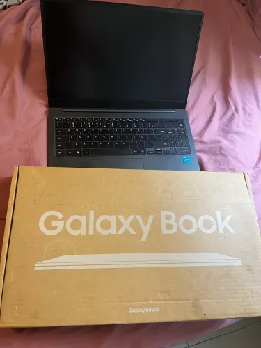 Notebook Samsung Book2 i3 12 geração 4GB RAM 256GB SSD NVMe