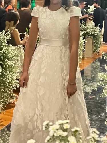 Vestido infantil branco florista.PARA VENDER RÁPIDO !!!