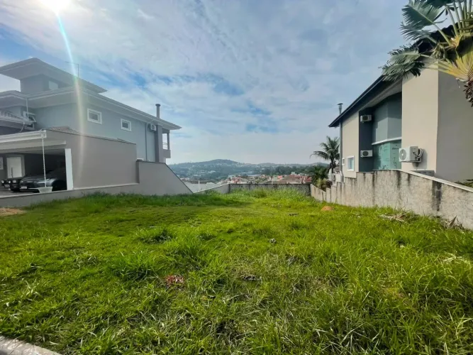 Terreno à venda no Condomínio Villagio Capriccio 450 m² por R$ 470.000